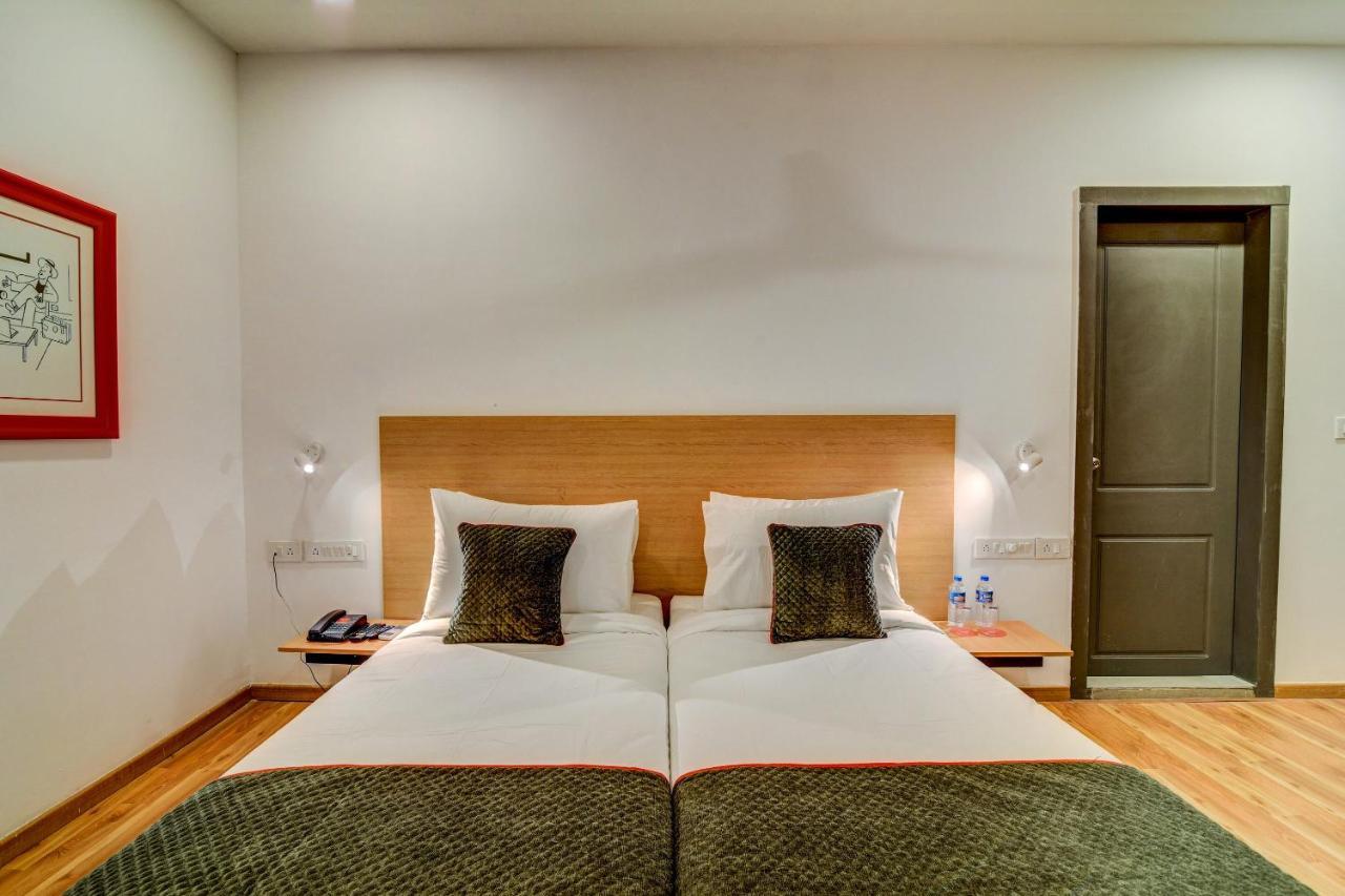 Oyo Townhouse 104 Koramangala Maharaja Signal Hotel Bangalore Eksteriør billede