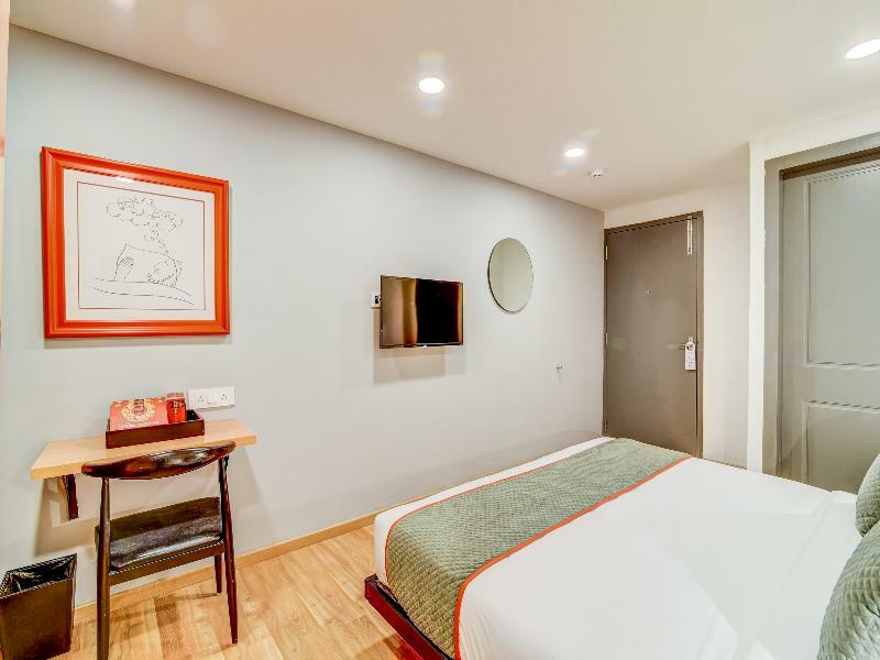 Oyo Townhouse 104 Koramangala Maharaja Signal Hotel Bangalore Eksteriør billede