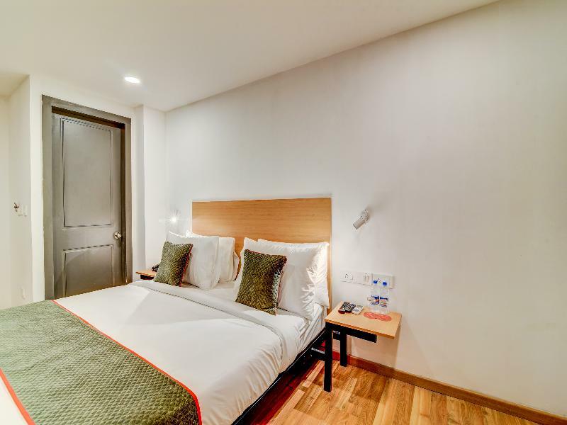 Oyo Townhouse 104 Koramangala Maharaja Signal Hotel Bangalore Eksteriør billede