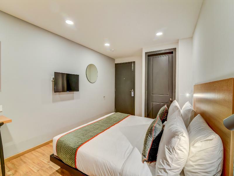 Oyo Townhouse 104 Koramangala Maharaja Signal Hotel Bangalore Eksteriør billede
